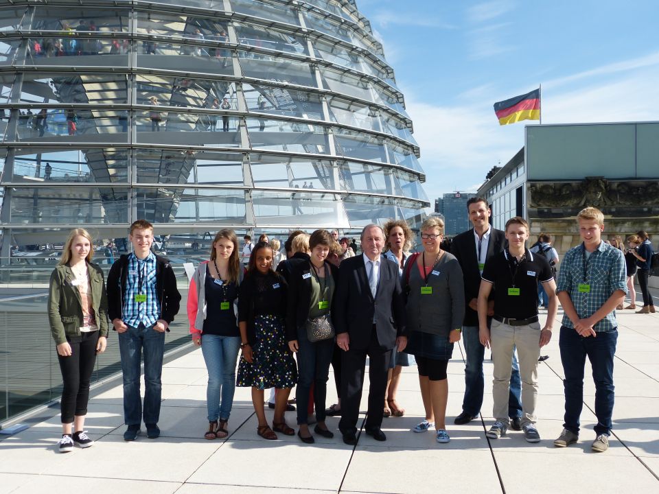 Ariana Bhling, Yannik Fuchs, Neele Bdecker, Sarah Ritter, Anna-Lena Thon, Hans-Werner Kammer (MdB), Swenja Jospeh (Gem. Zetel), Anke Ulferts (Gem. Zetel), Jrg Mondorf (CDU Zetel/Neuenburg), Niklas Bartsch, Henri Fangmann 